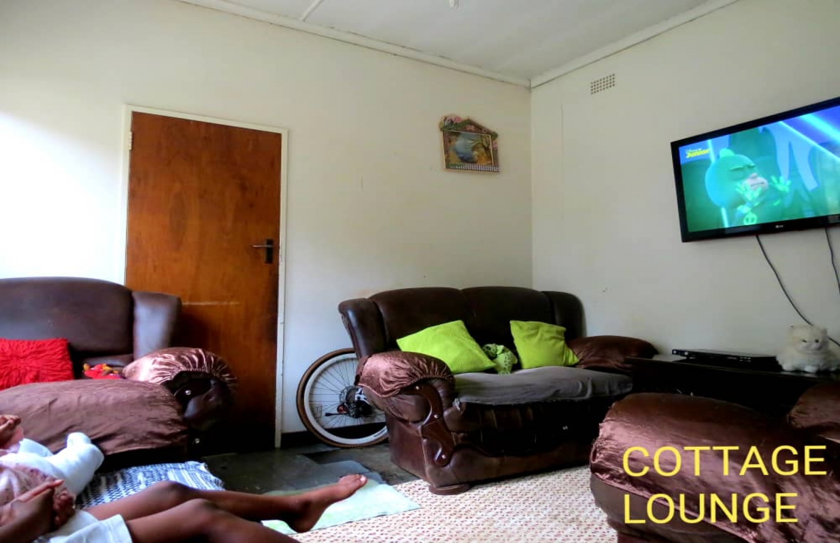 Hampshire, Harare, 3 Bedrooms Bedrooms, 7 Rooms Rooms,1 BathroomBathrooms,Houses,For Sale,Hampshire,1028