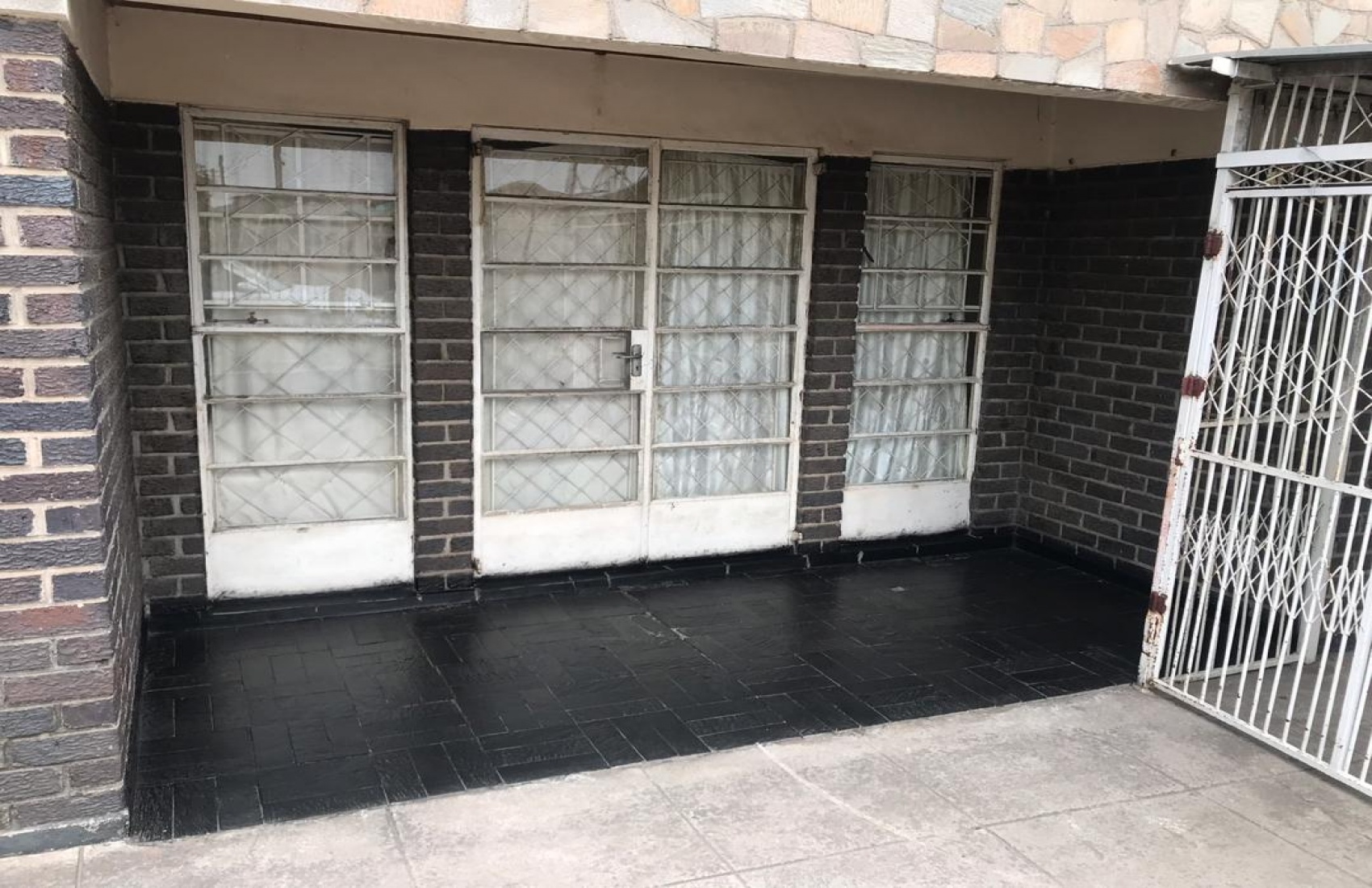 Harare, 4 Bedrooms Bedrooms, 6 Rooms Rooms,2 BathroomsBathrooms,Houses,For Sale,1031