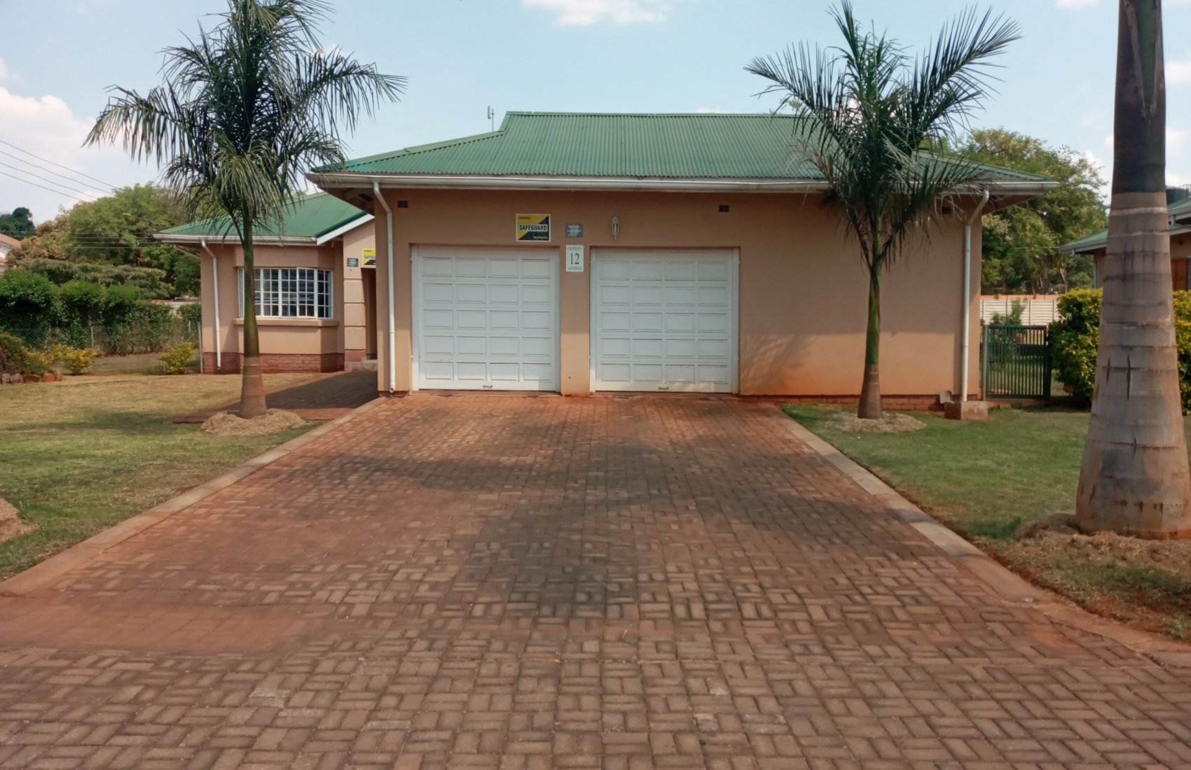 Crawley Road/ Mondeyness Drive, Harare, Harare East, Mandara, 3 Bedrooms Bedrooms, 7 Rooms Rooms,3 BathroomsBathrooms,Town House,For Sale,Crawley Road/ Mondeyness Drive,1032