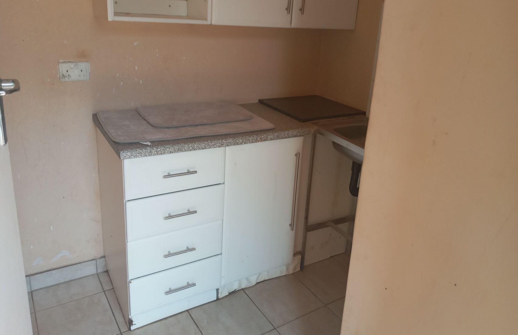 Crawley Road/ Mondeyness Drive, Harare, Harare East, Mandara, 3 Bedrooms Bedrooms, 7 Rooms Rooms,3 BathroomsBathrooms,Town House,For Sale,Crawley Road/ Mondeyness Drive,1032