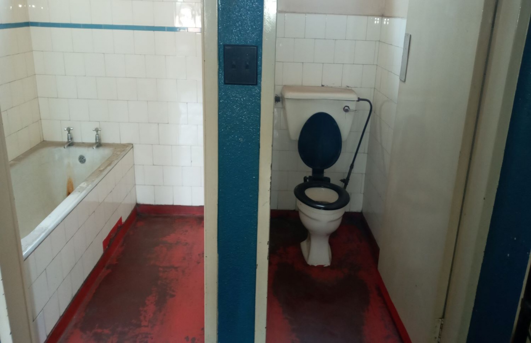 Lobengula Street, Bulawayo, 100 Rooms Rooms,30 BathroomsBathrooms,Office,For Sale,Lobengula Street ,1033