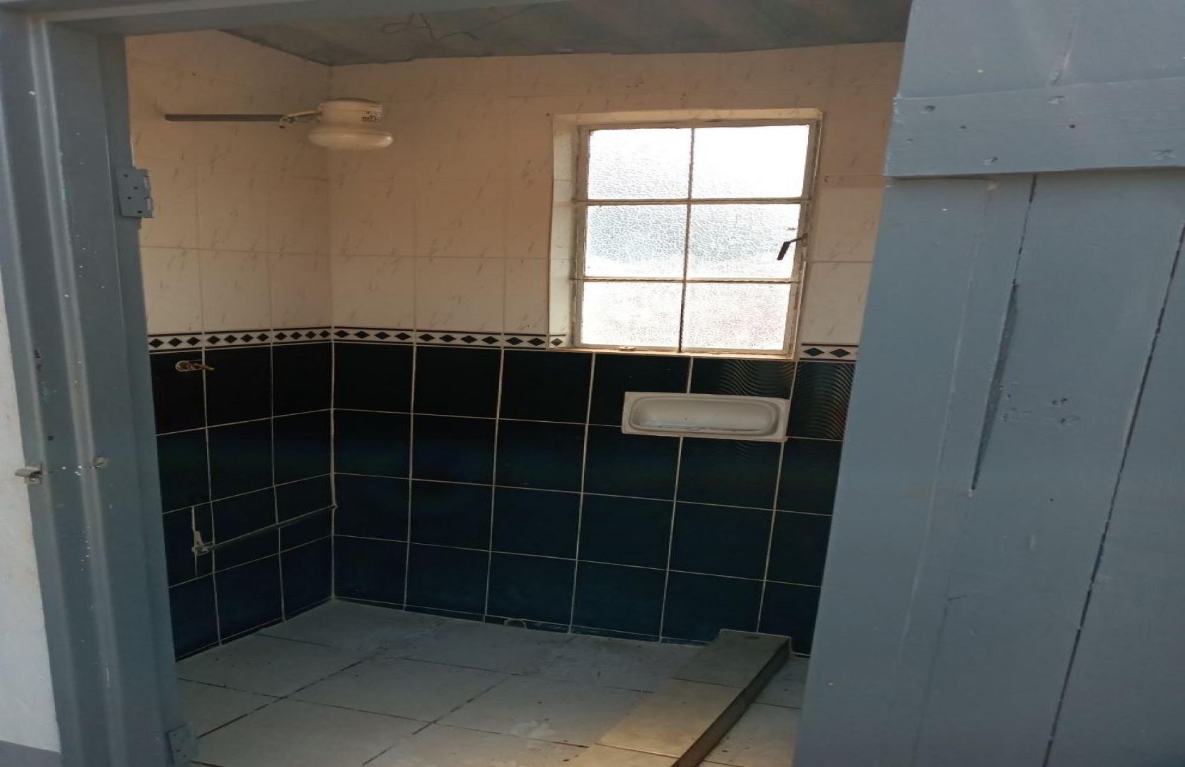 Kennedy Drive, Harare, 3 Bedrooms Bedrooms, 8 Rooms Rooms,1 BathroomBathrooms,Houses,For Sale,Kennedy Drive,1048