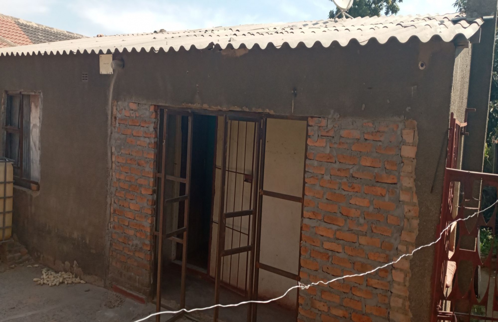 Hwata, Ruwa, 4 Bedrooms Bedrooms, 7 Rooms Rooms,2 BathroomsBathrooms,Houses,For Sale,Hwata,1050