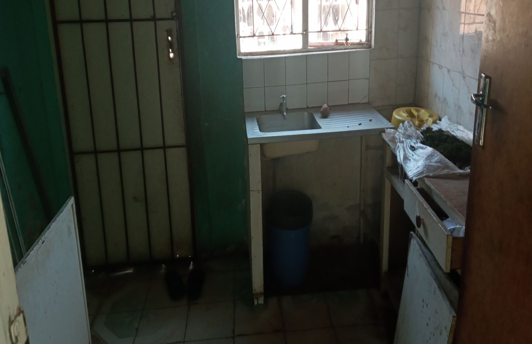 Hwata, Ruwa, 4 Bedrooms Bedrooms, 7 Rooms Rooms,2 BathroomsBathrooms,Houses,For Sale,Hwata,1050