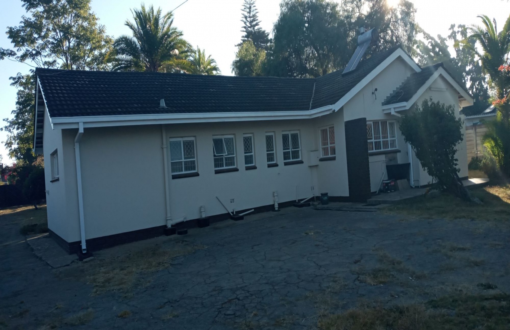 Birchley Avenue, Harare, 3 Bedrooms Bedrooms, 7 Rooms Rooms,3 BathroomsBathrooms,Houses,For Rent,Birchley Avenue,1054