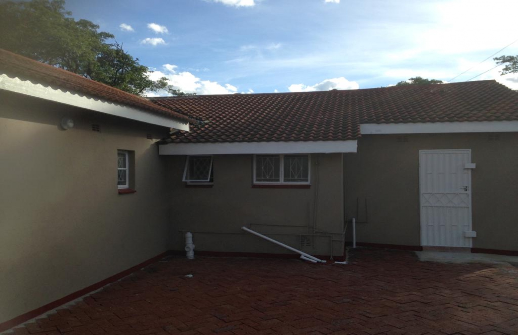 Thornicroft Street, Harare, 3 Bedrooms Bedrooms, 7 Rooms Rooms,2 BathroomsBathrooms,Houses,For Sale,Thornicroft Street,1006