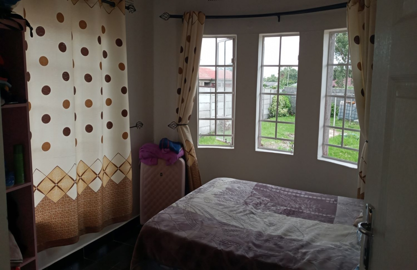 Harare, 3 Bedrooms Bedrooms, 5 Rooms Rooms,2 BathroomsBathrooms,Houses,For Sale,1007