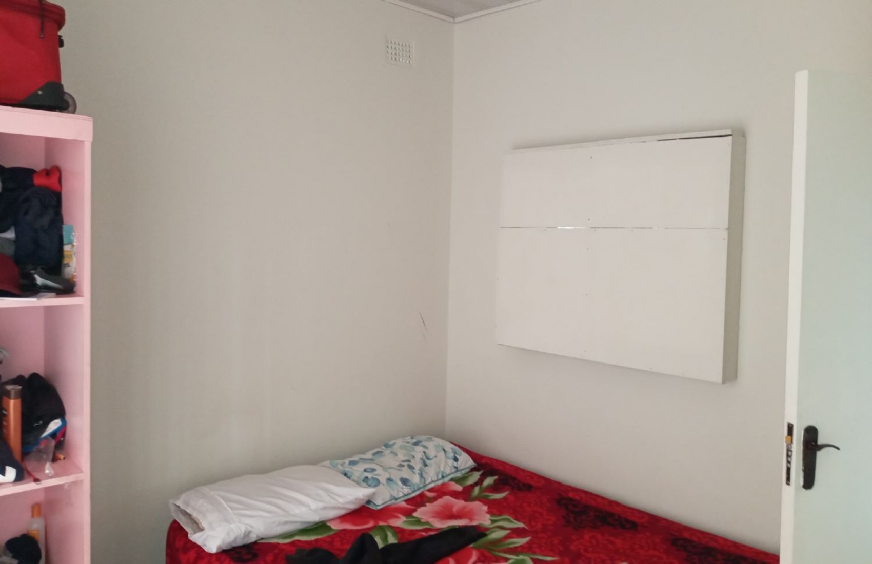 Harare, 3 Bedrooms Bedrooms, 5 Rooms Rooms,2 BathroomsBathrooms,Houses,For Sale,1007